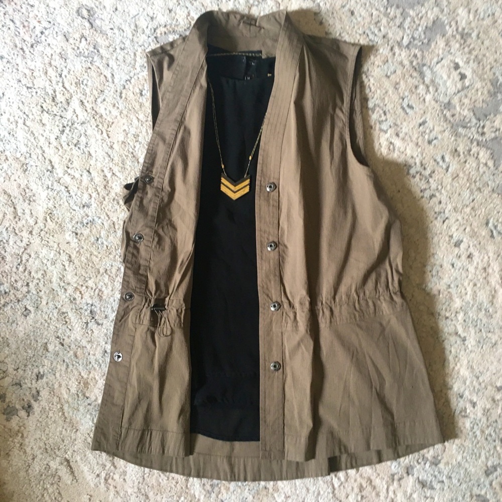 Nic & Zoe green vest